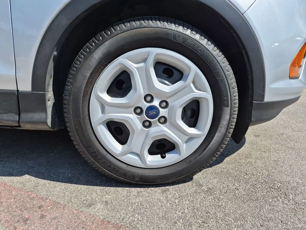 Used 2019 Silver Ford S image 14