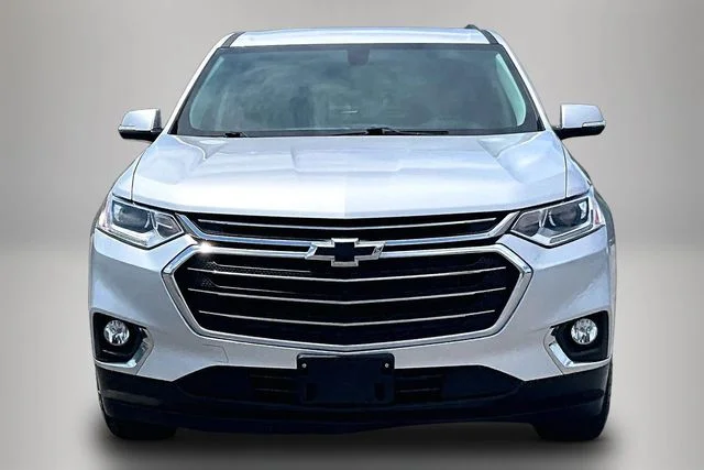 Used 2020 Silver Chevrolet LT image 3