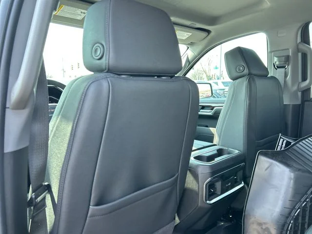 New 2026 Onyx Black GMC Elevation image 19