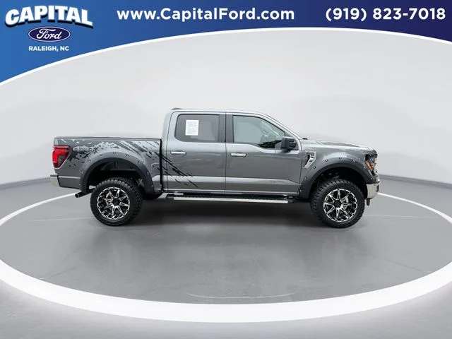 Used 2025 Gray Ford XLT image 9