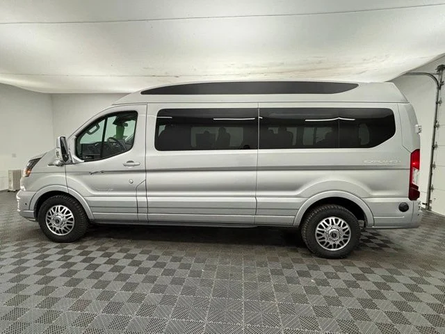 New 2026 Silver Ford Explorer Limited SE image 15