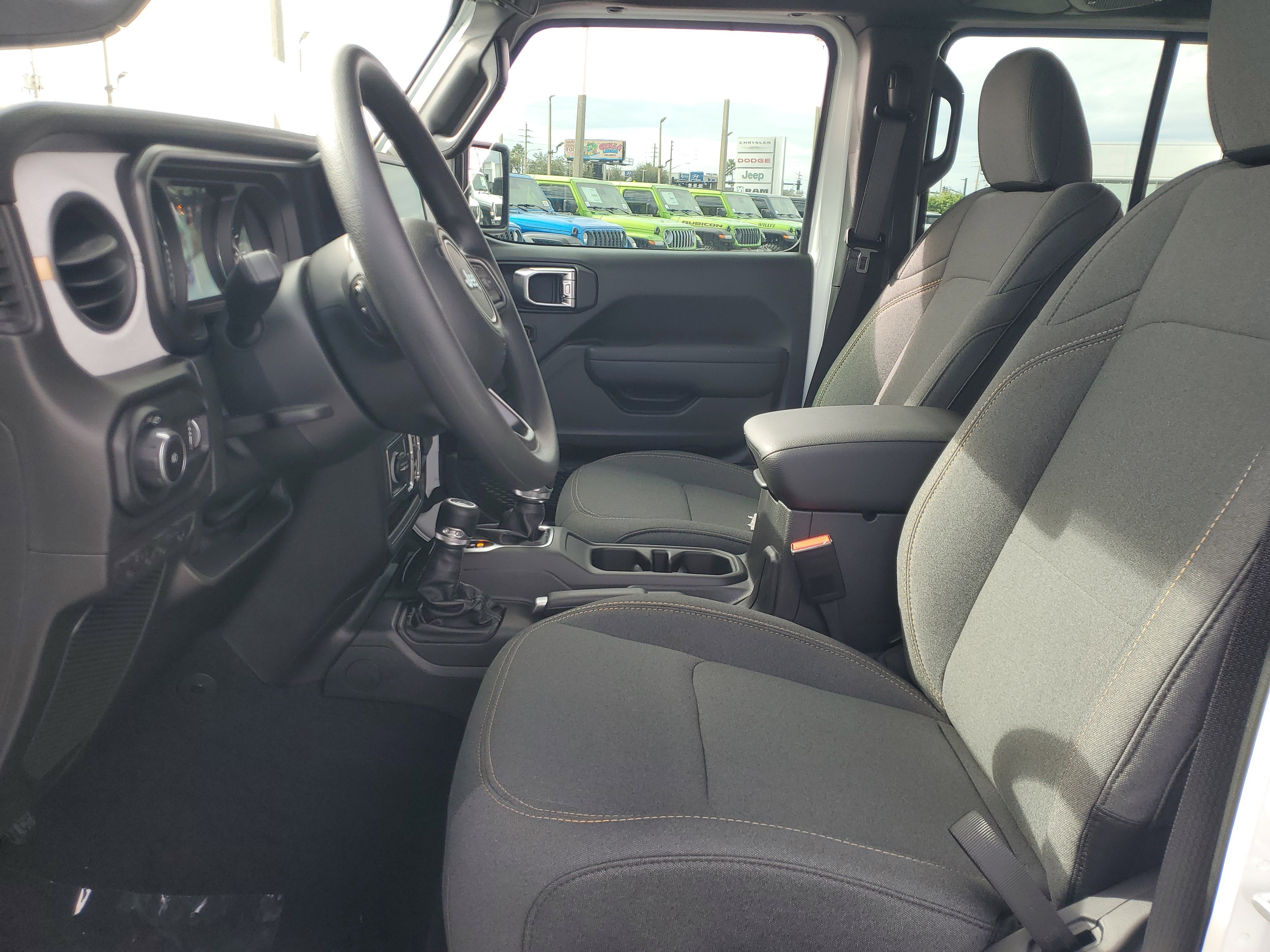 New 2026 Bright White Clear-Coat Exterior Paint Jeep Sport image 8