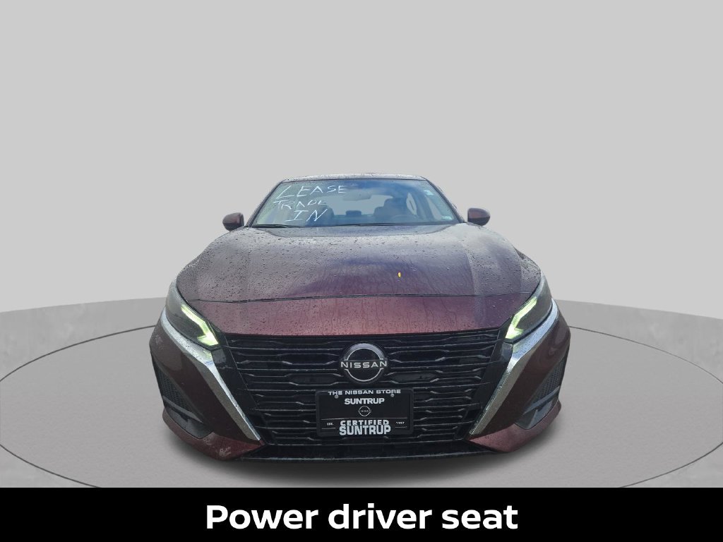 Used 2024 Red Nissan 2.5 SV image 10