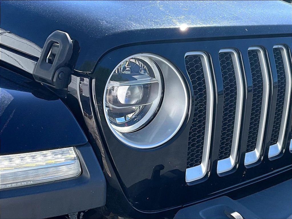 Used 2020 Black Clearcoat Jeep Unlimited Sahara image 25