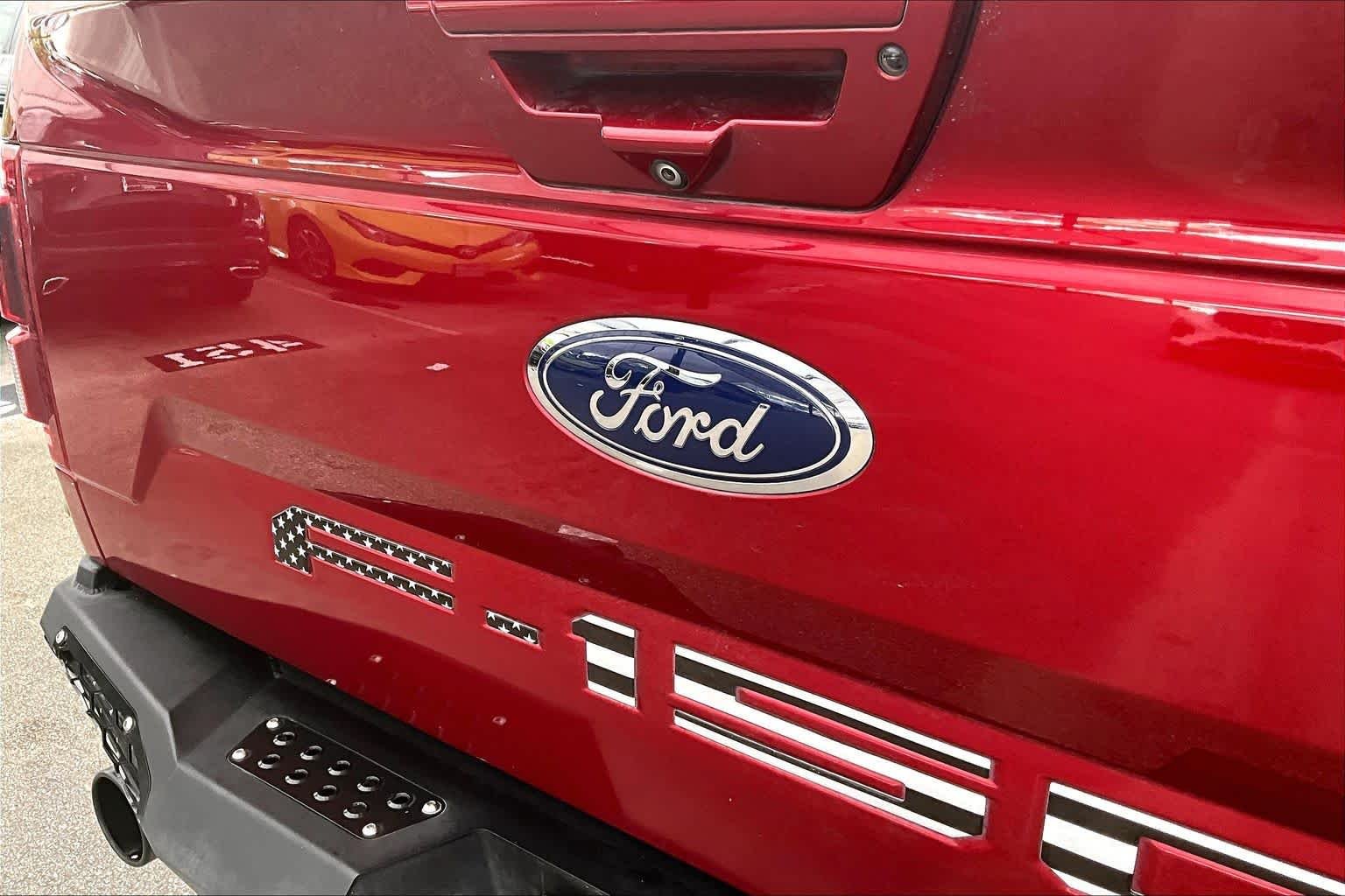 Used 2018 Ruby Red Metallic Tinted Clearcoat Ford Raptor image 32