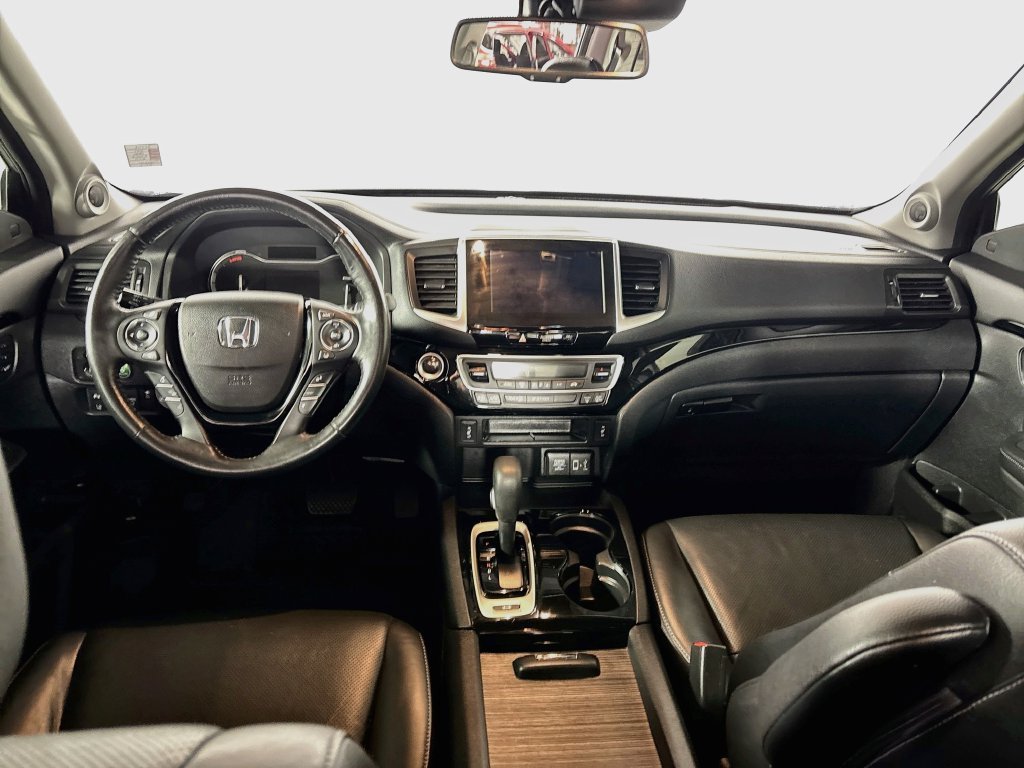 Used 2017 Silver Honda RTL-E image 12