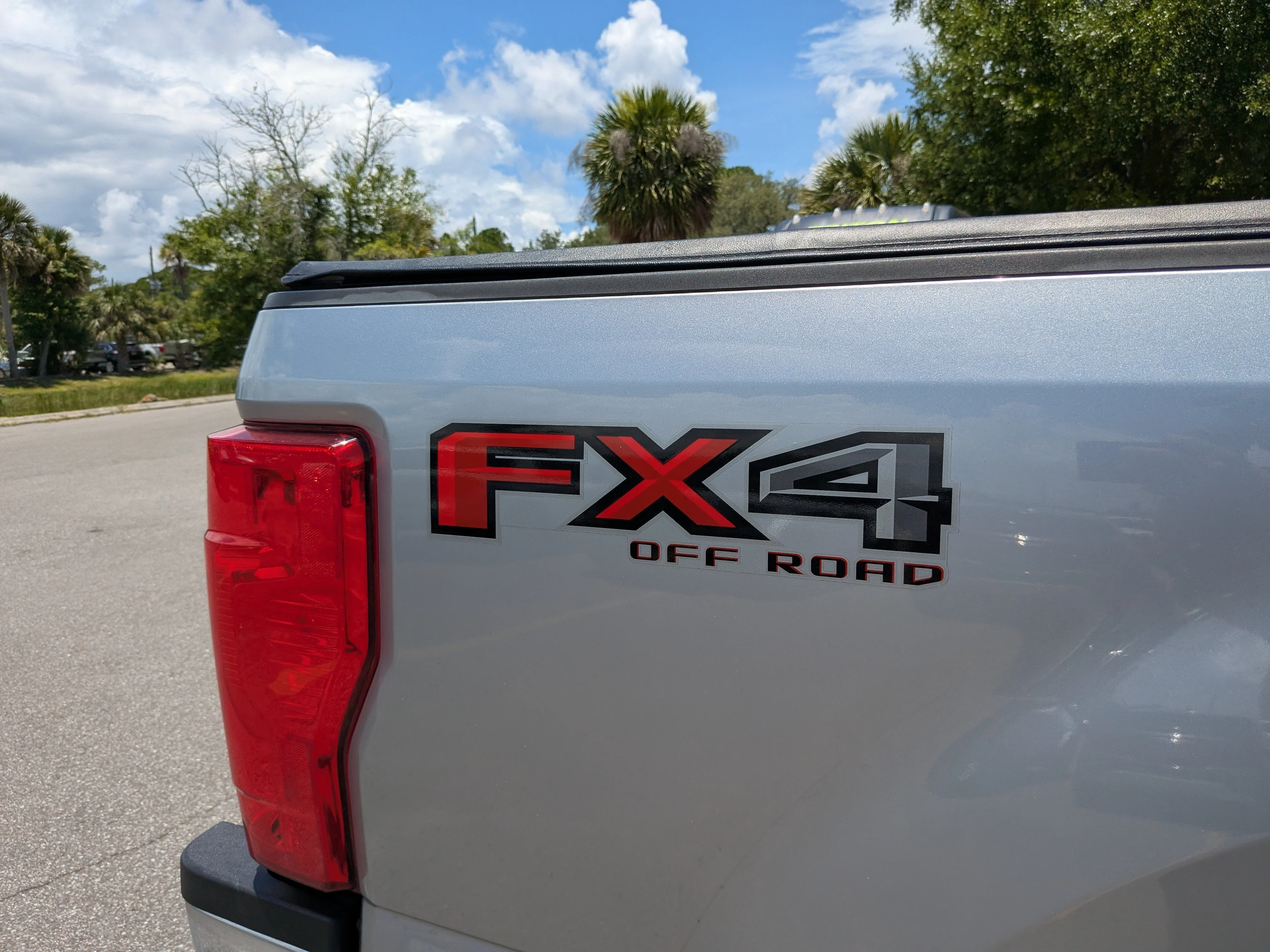 Certified Used 2020 Iconic Silver Metallic Ford XL image 11