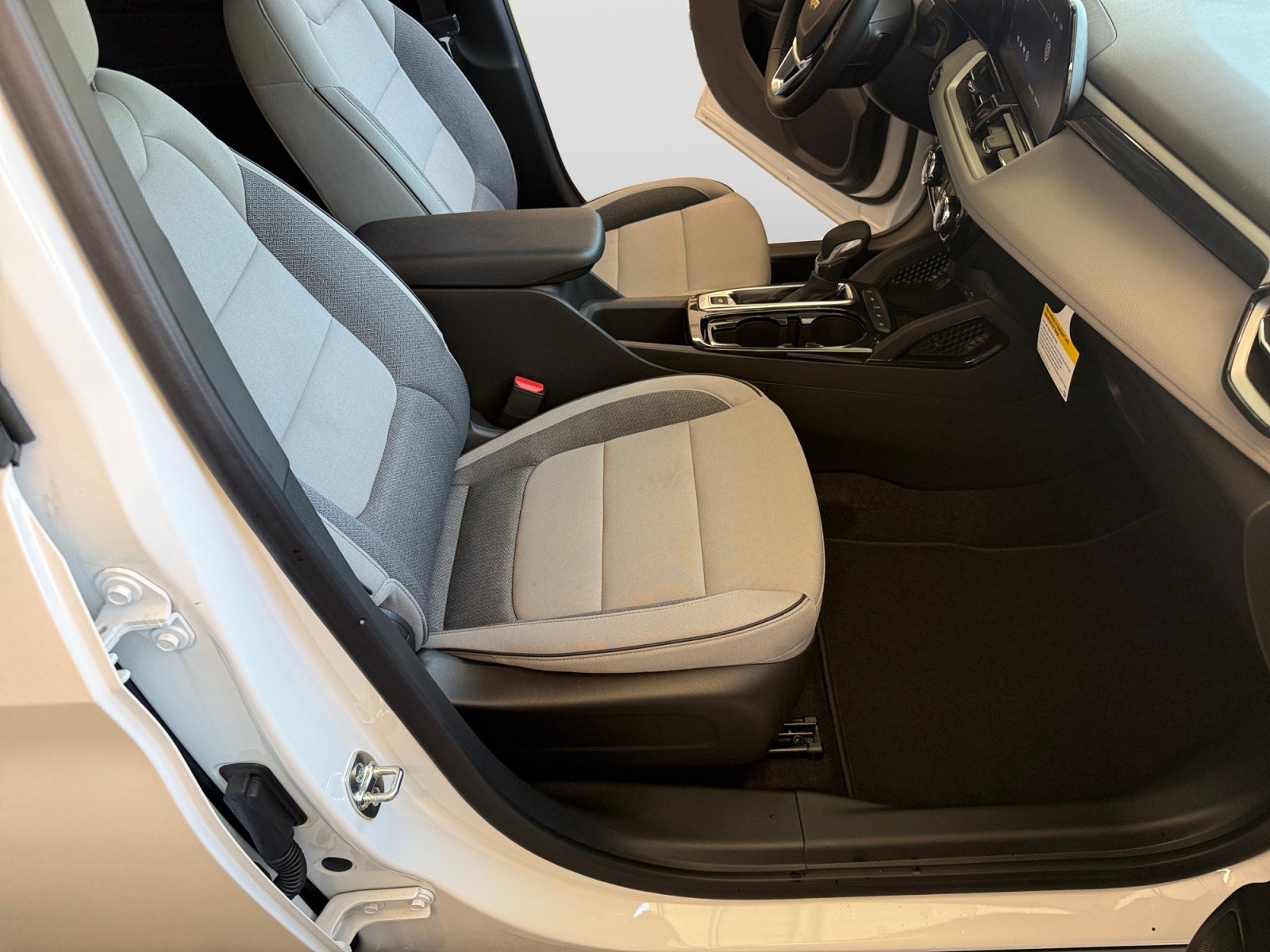New 2026 Summit White Chevrolet LT image 12