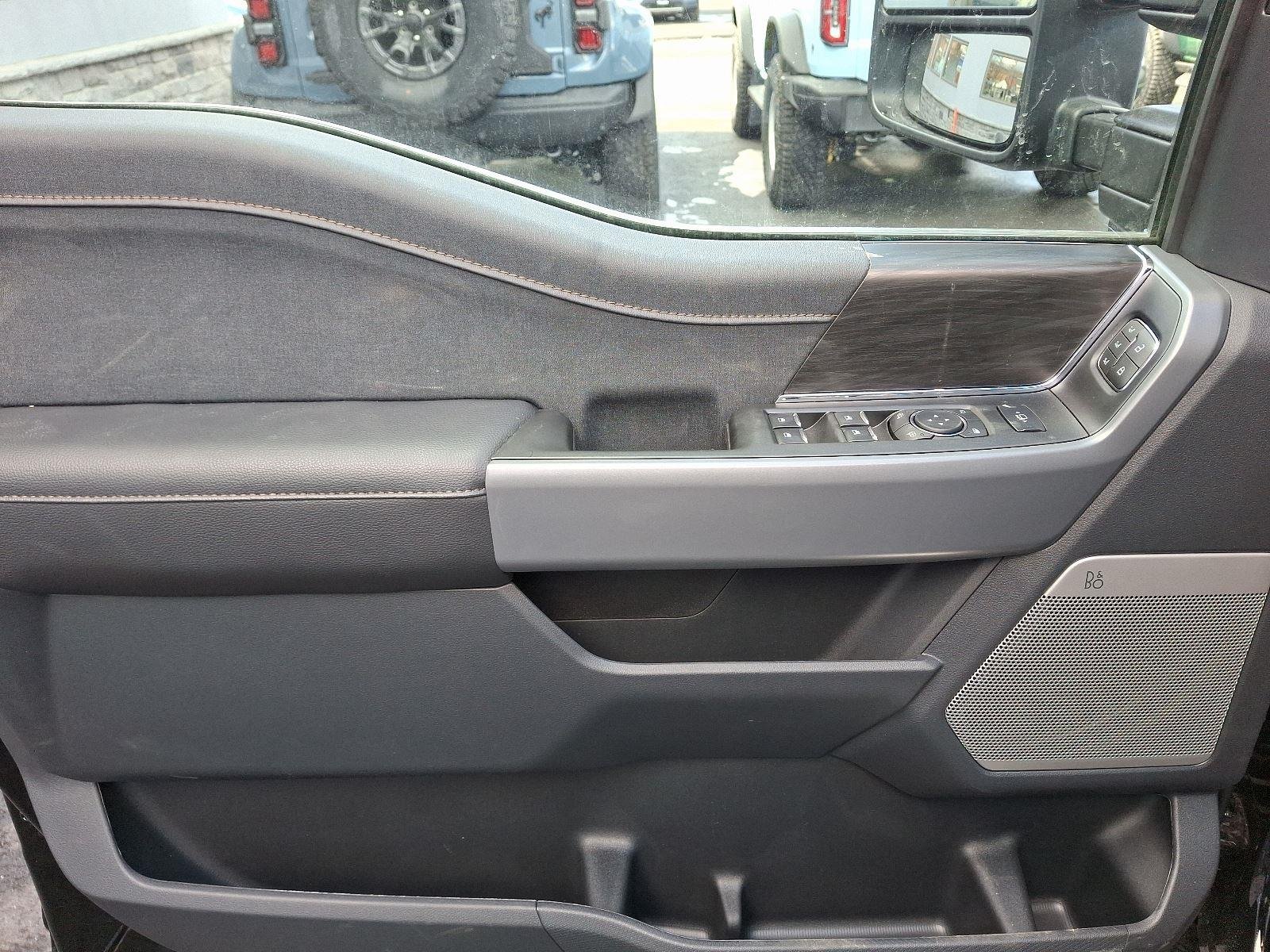 2025 Ford F-150 Lariat - Photo 9