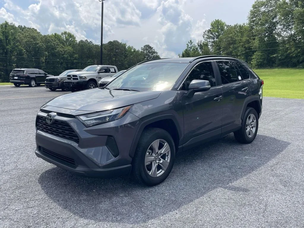 Used 2025 Magnetic Gray Metallic Toyota XLE image 5