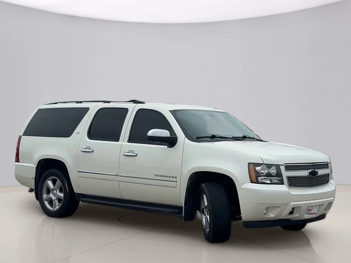 Used 2014 White Chevrolet LTZ image 7