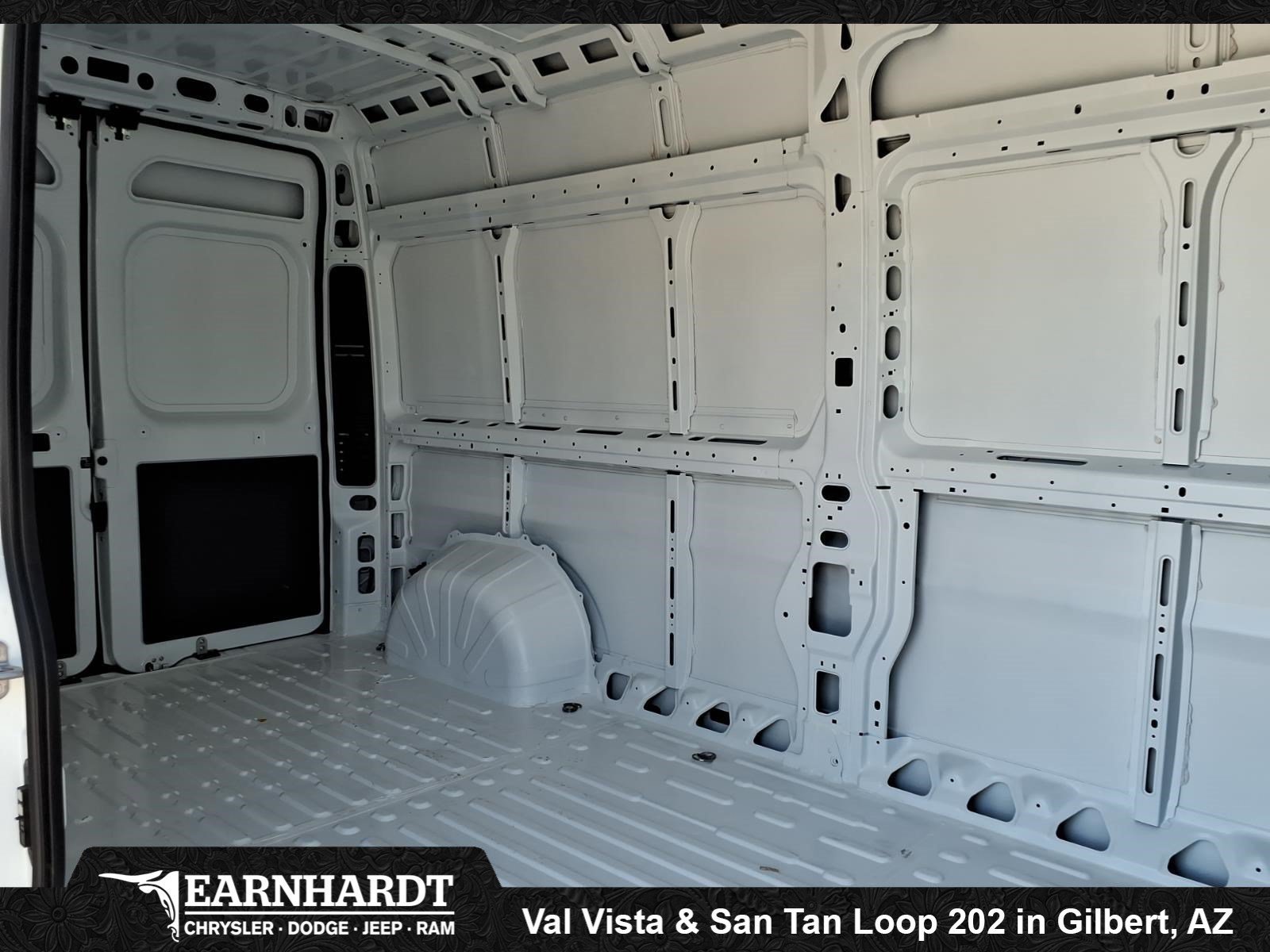 New 2026 Bright White Clear-Coat Exterior Paint RAM Tradesman image 10
