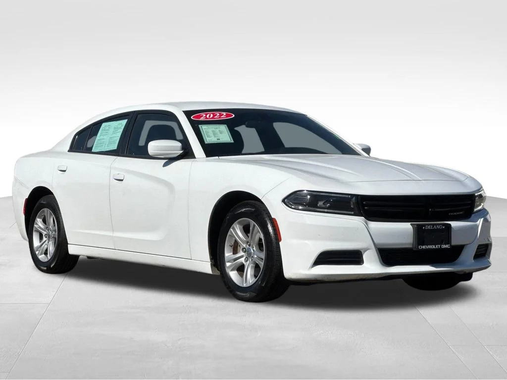 Used 2022 White Dodge SXT RWD image 7