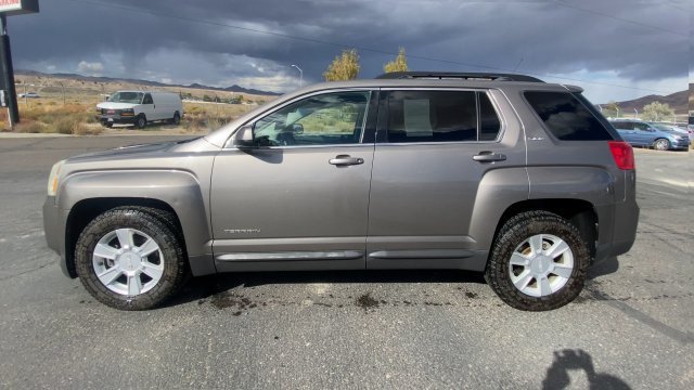 Used 2011 Mocha Steel Metallic GMC SLE-2 image 5