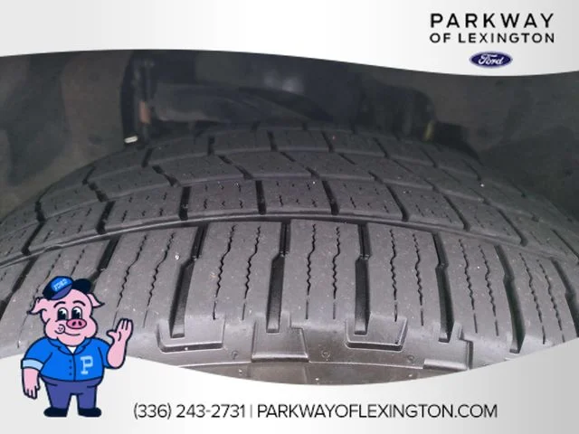 Used 2019 White Lincoln Reserve image 11