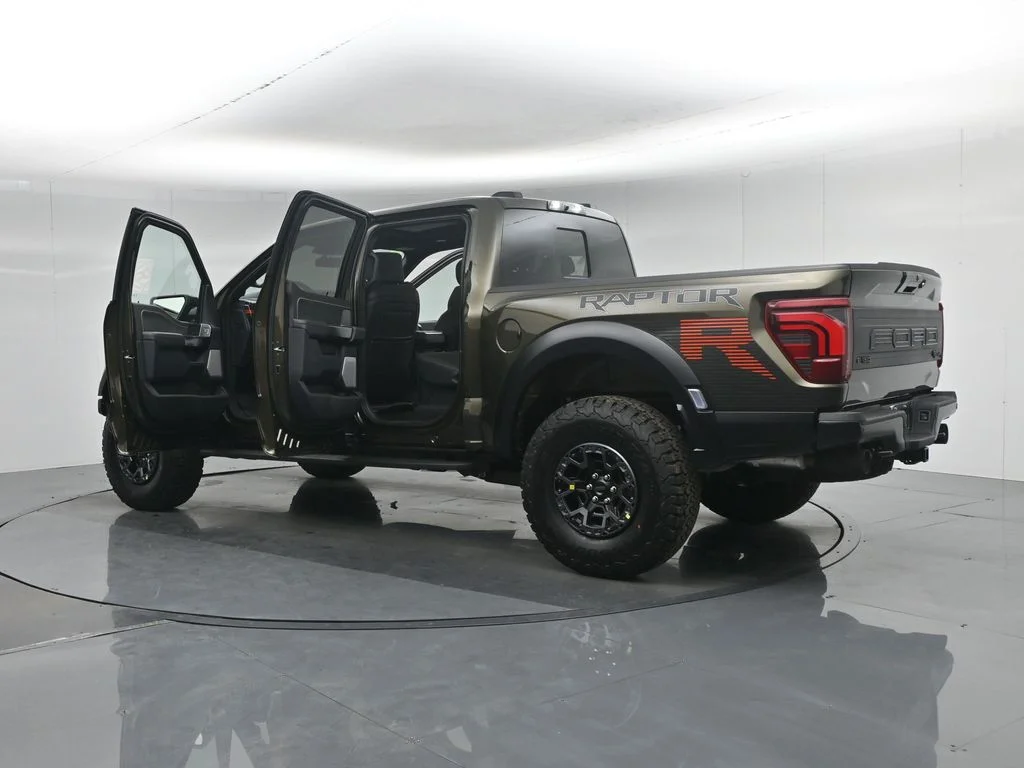 New 2026 Shelter Green Ford Raptor image 37