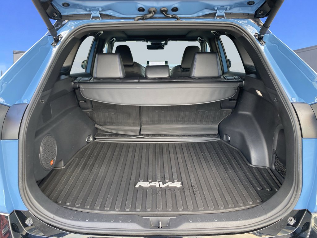 2024 Toyota RAV4 XSE - Photo 32