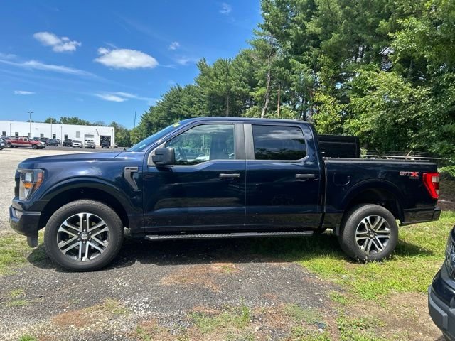 Used 2023 Blue Ford XL image 2