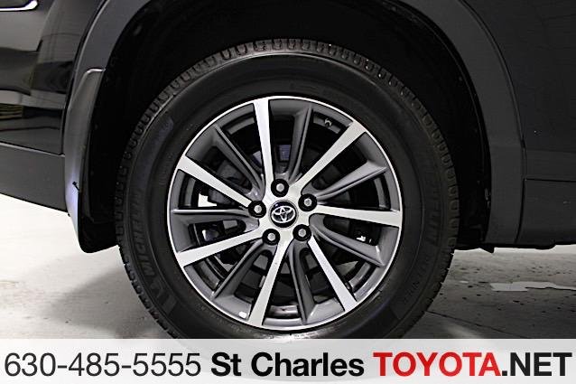 Certified Used 2018 MIDNIGHT BLACK METALLIC Toyota  image 25