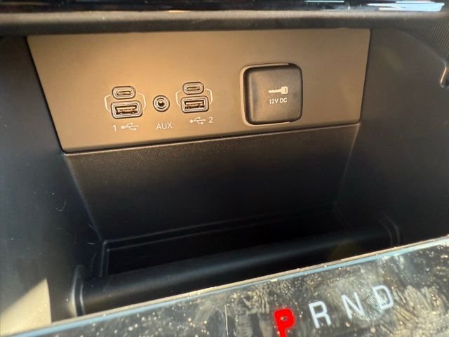 New 2025 Silver Zynith Exterior Paint Jeep Laredo image 21