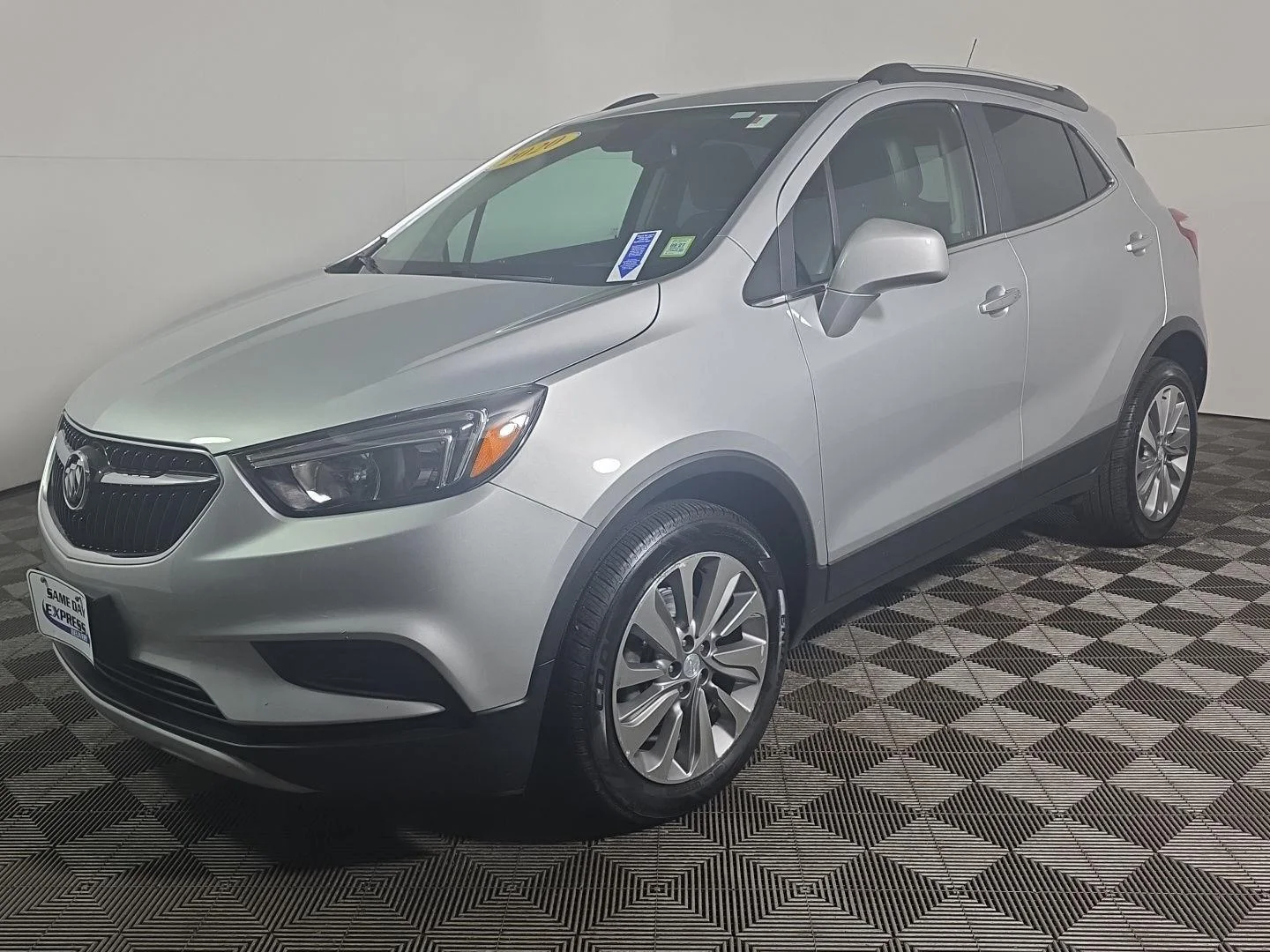 Used 2020 Quicksilver Metallic Buick Preferred image 6