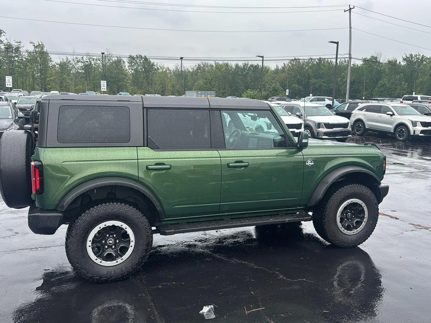 Used 2023 Eruption Green Ford Outer Banks image 8