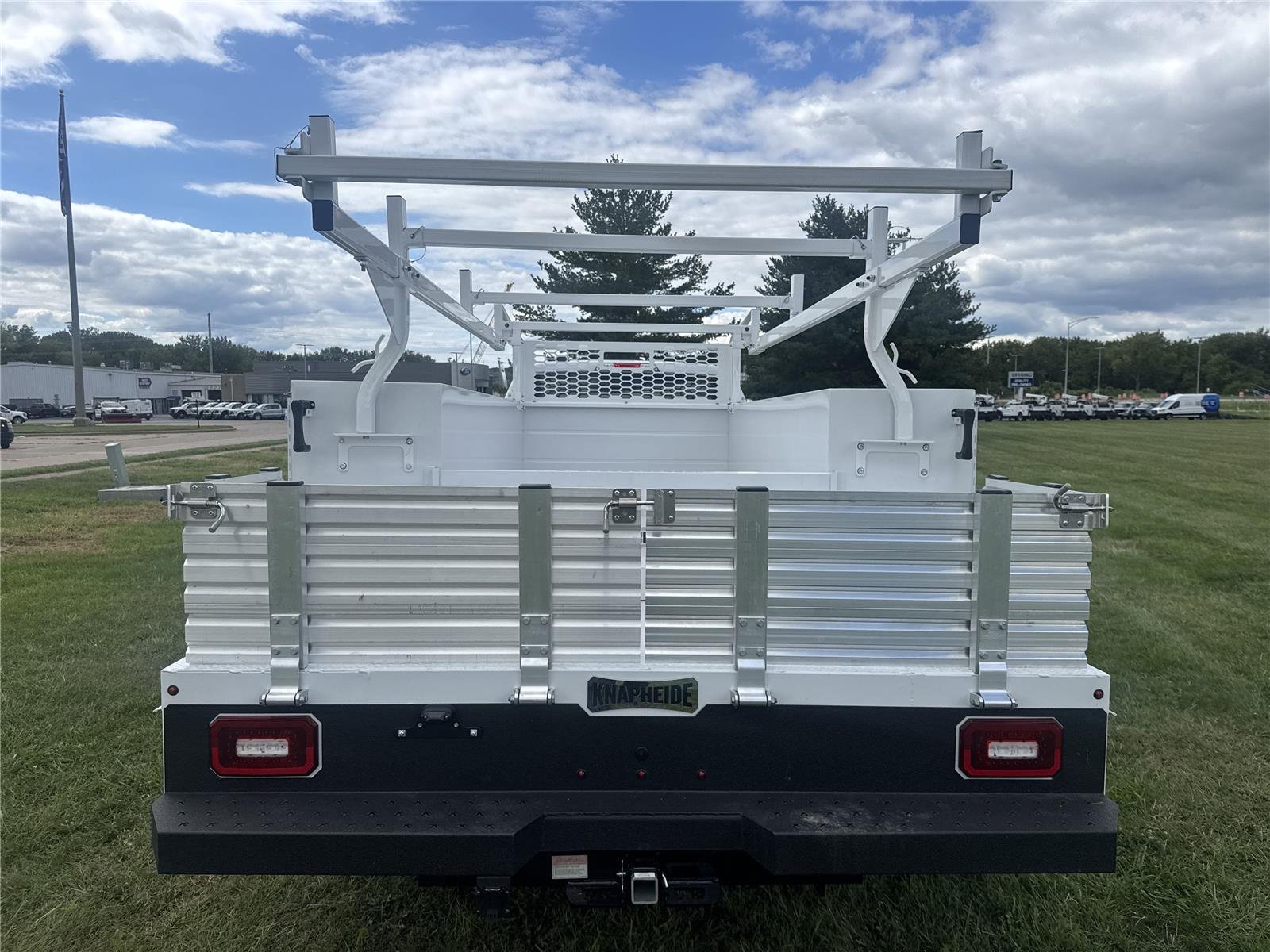 2025 Ford F-450 Super Duty Chassis Cab XL - Photo 4