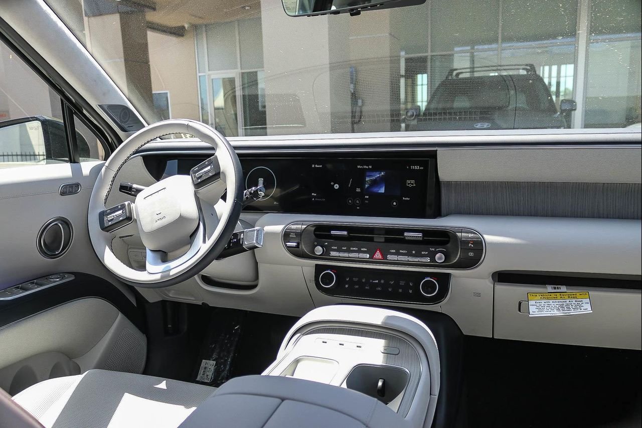 New 2026 Silver Hyundai Calligraphy image 11