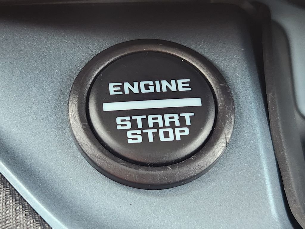 Used 2022 SHADOW BLACK Ford Badlands image 27