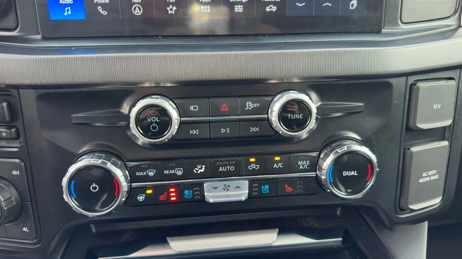 Used 2025 White Ford Platinum image 14