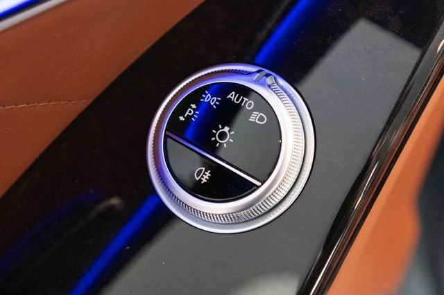 New 2026 MANUFAKTUR Graphite Metallic Mercedes-Benz S 580 image 22