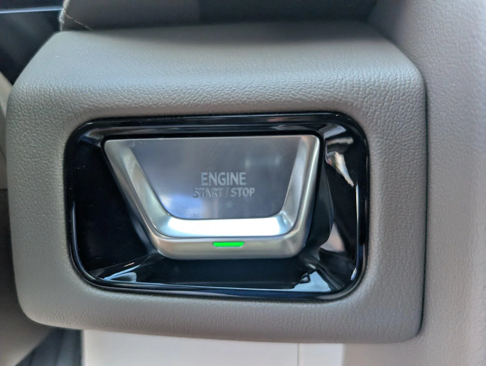 New 2026 Glacier White Tricoat GMC Denali image 22