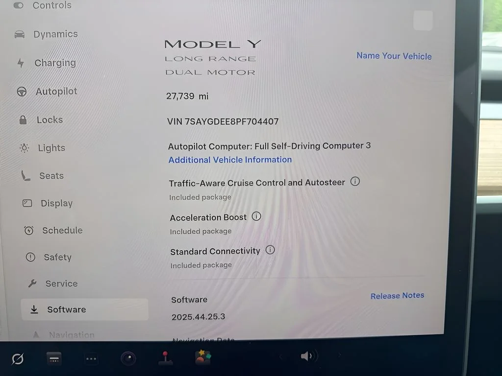 Used 2023 White Tesla Long Range image 24