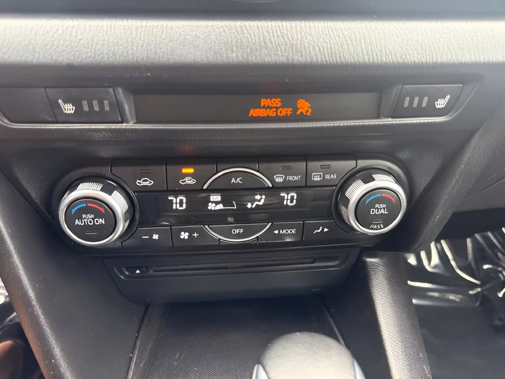Used 2016 Red Mazda i Grand Touring image 18