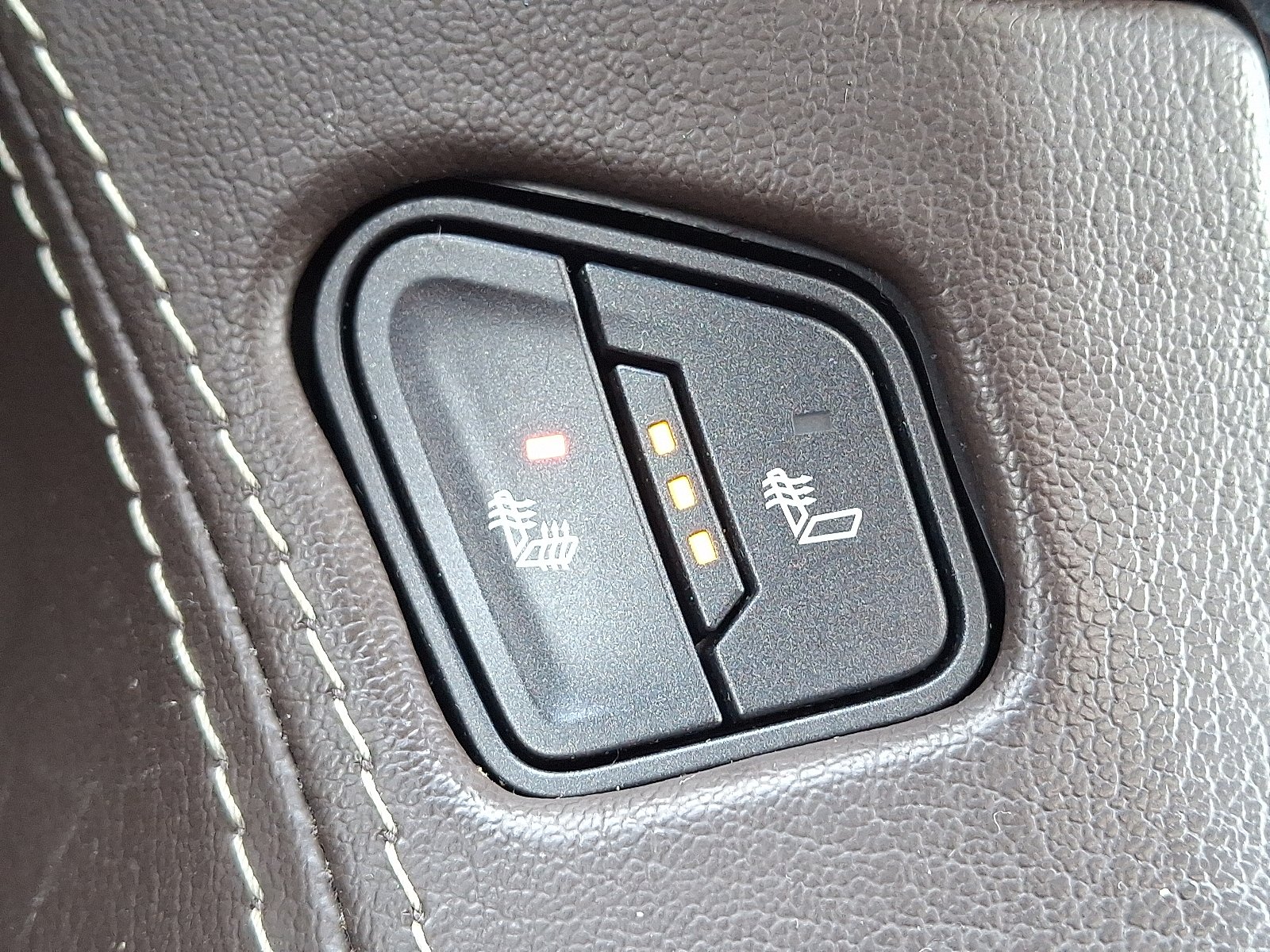 Used 2019 Black - GBA Chevrolet LT image 24