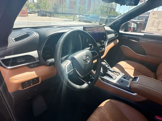 Used 2023 Black Toyota Platinum image 11