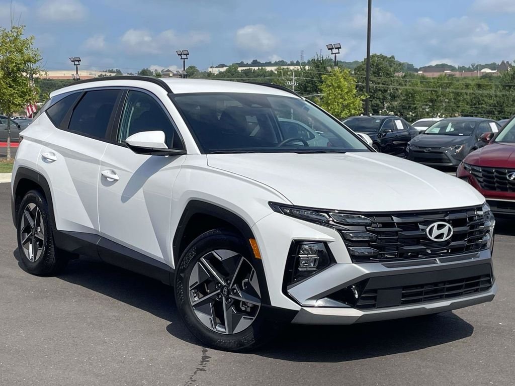 Used 2026 White Hyundai SEL image 1