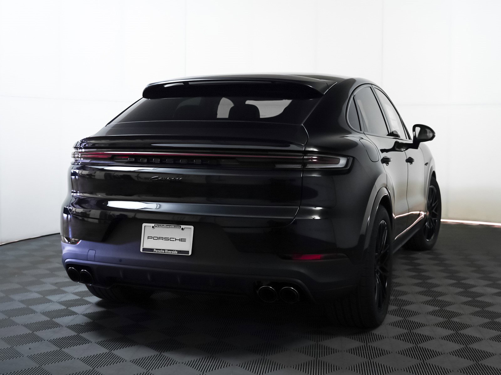 2026 Porsche Cayenne Coup E-Hybrid - Photo 10