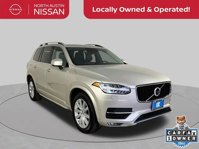 2016 Volvo XC90 T6 Momentum