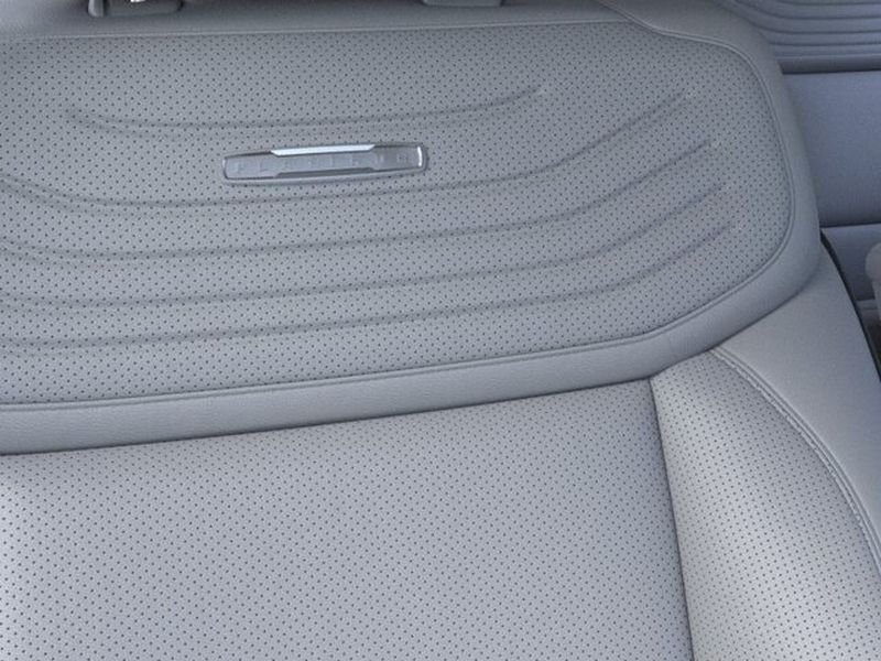 New 2026 Glacier Gray Metallic Tri-Coat Ford Platinum® image 18
