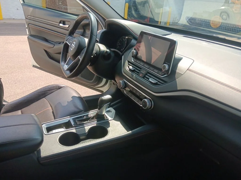 Used 2022 Pearl White Tricoat Nissan 2.5 SR image 29