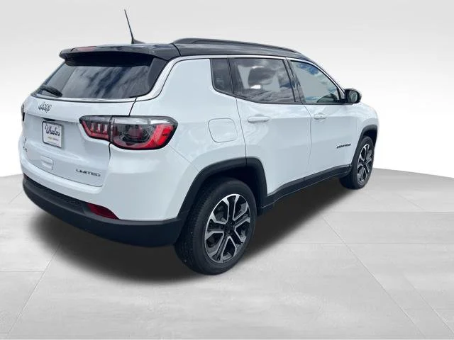 Used 2024 White Jeep Limited 4x4 image 6
