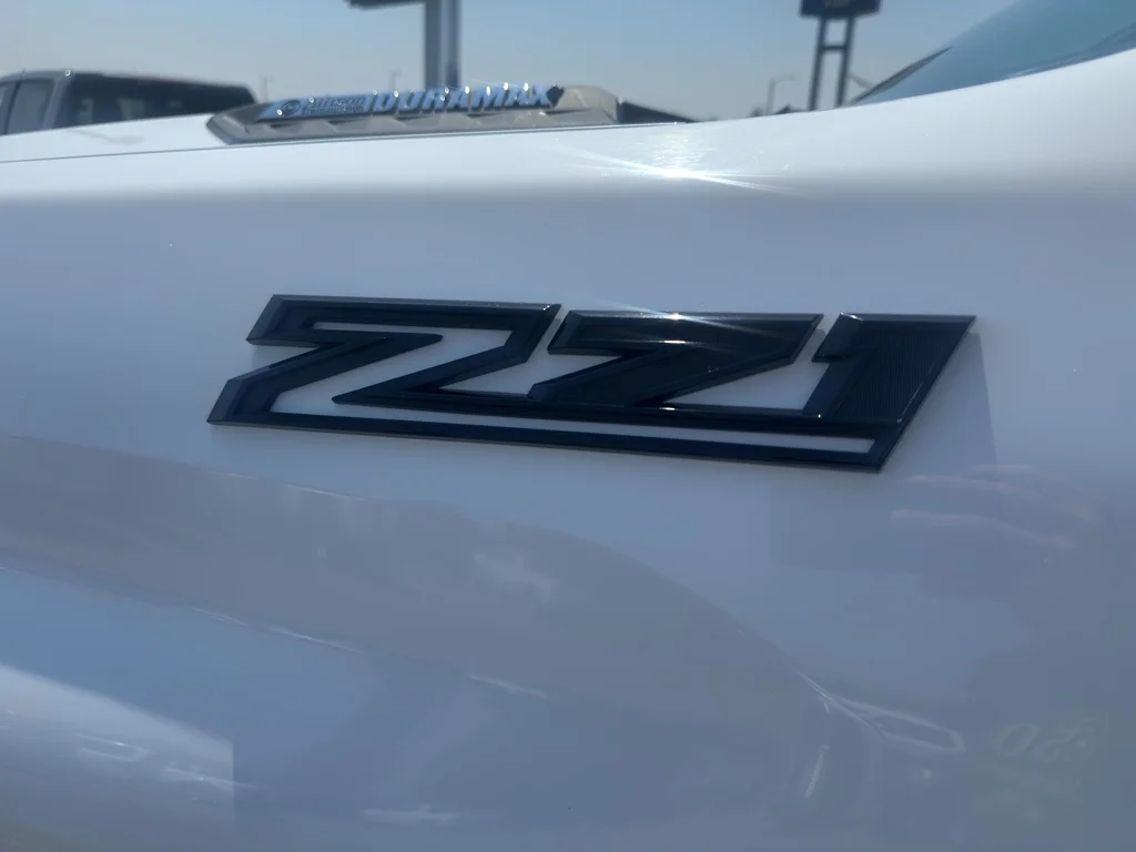 Used 2024 Summit White Chevrolet LTZ image 10
