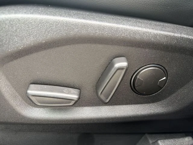 Used 2022 Gray Ford SEL image 12