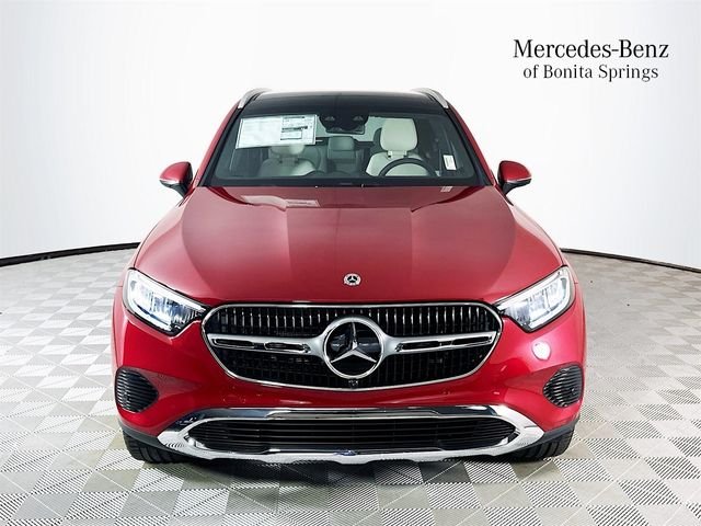 Used 2026 Red Mercedes-Benz GLC 300 image 2