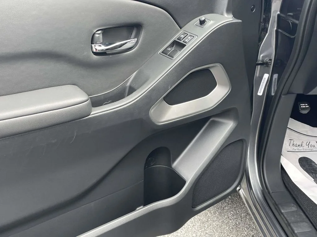 Used 2024 Gray Nissan SV image 11