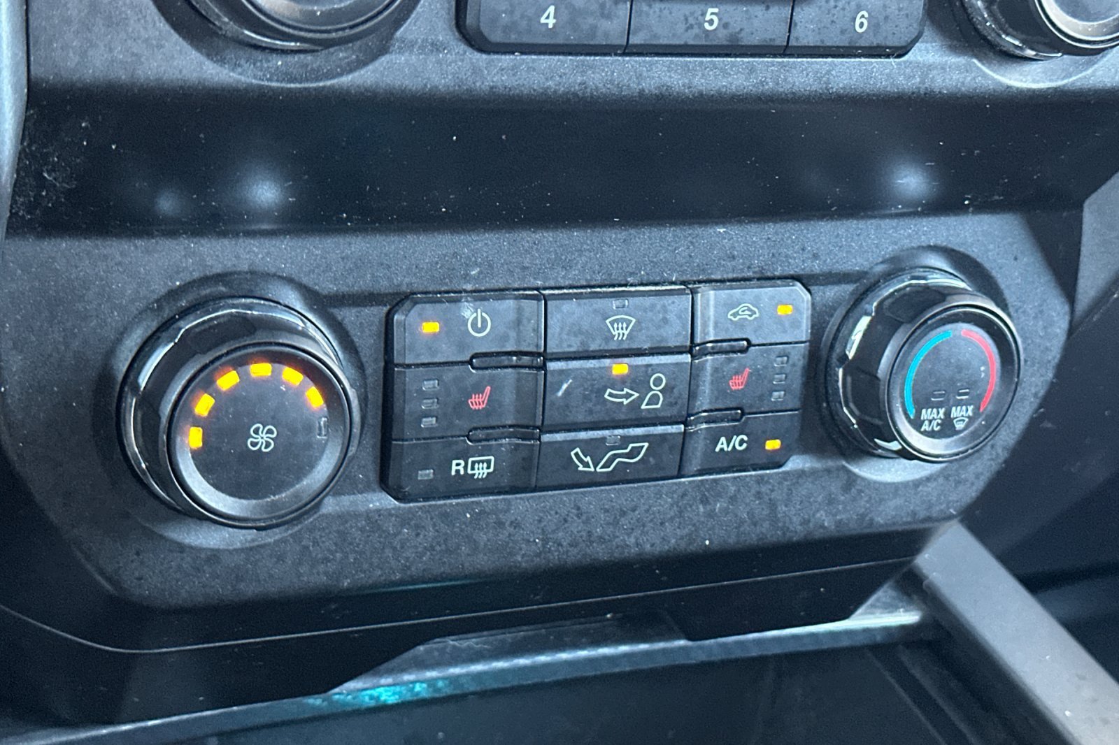 Used 2019 Maroon Ford  image 19