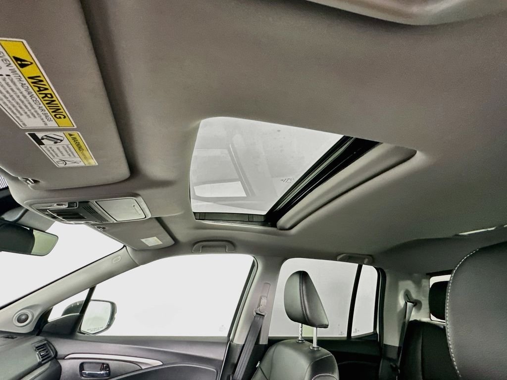 New 2026 Platinum White Pearl Honda RTL image 21