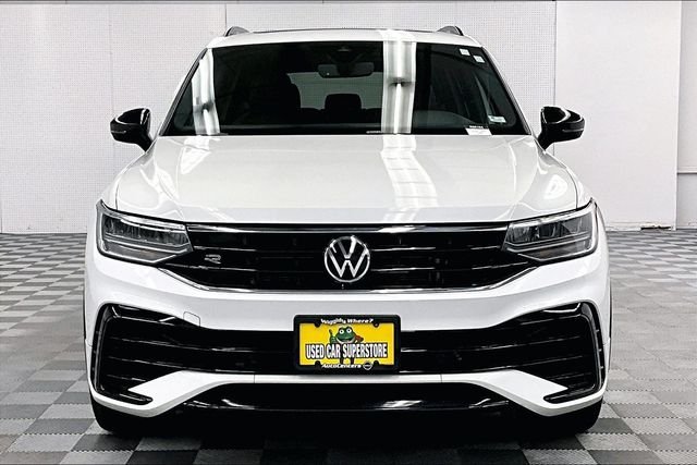 Used 2023 Opal White Pearl Volkswagen 2.0T SE R-Line Black image 4