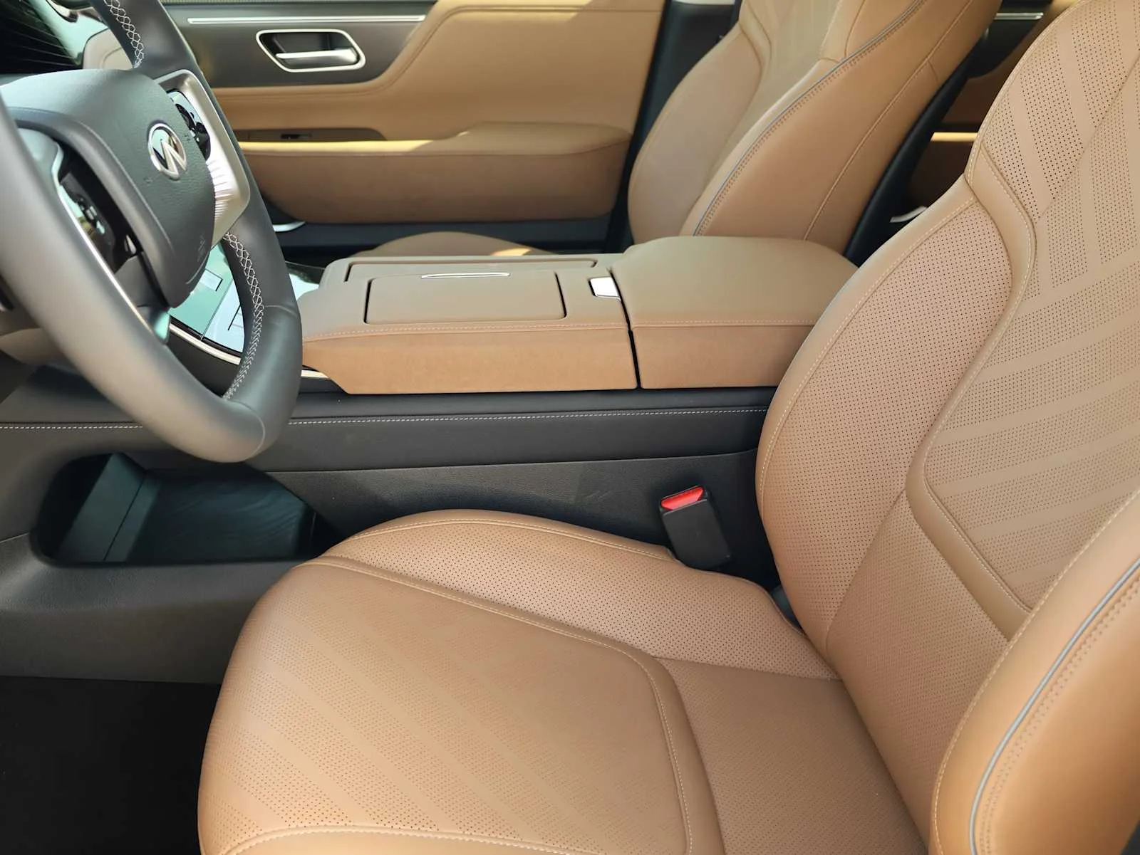 Certified Used 2027 Dynamic Metal INFINITI LUXE image 10